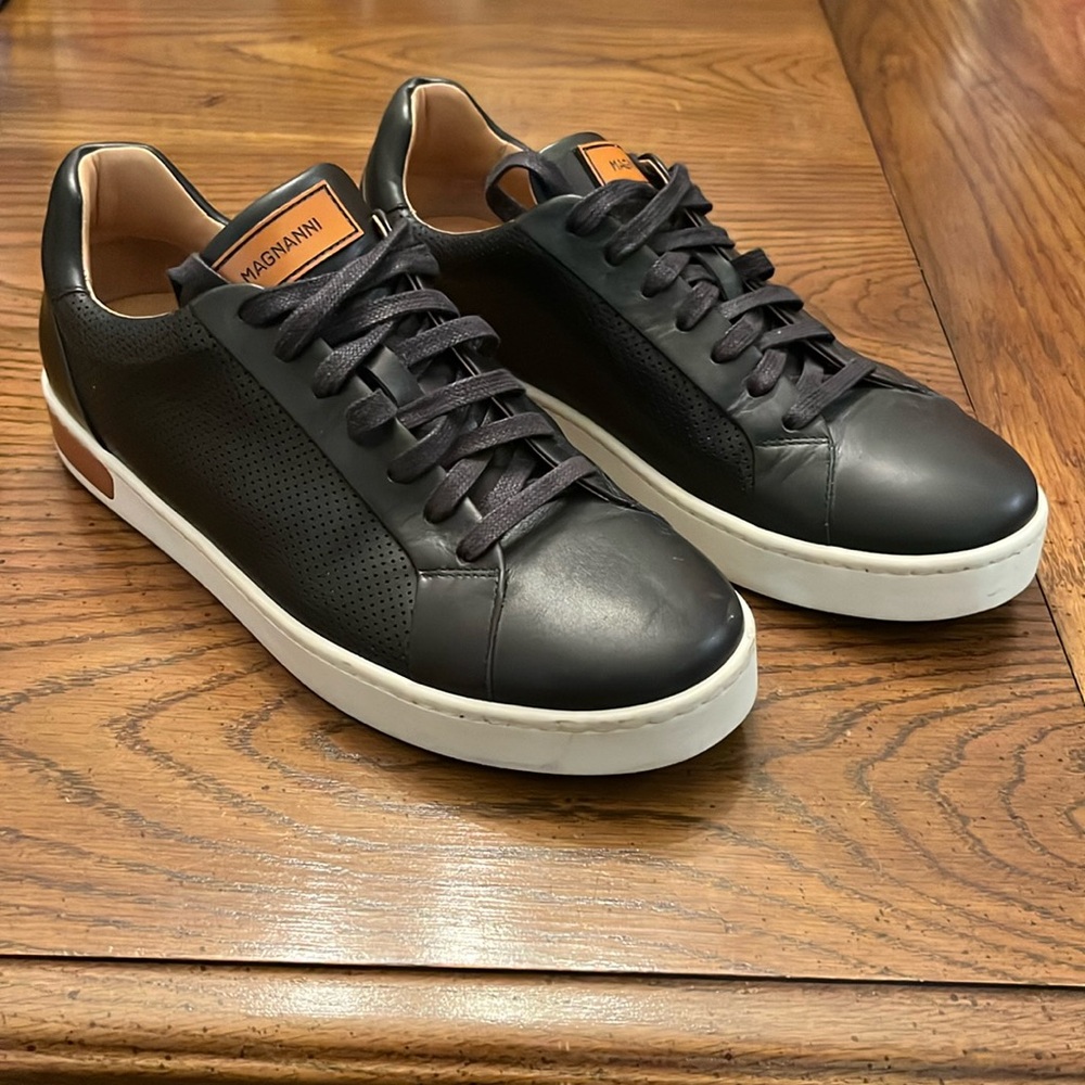 Magnanni sneakers, size‎ 42